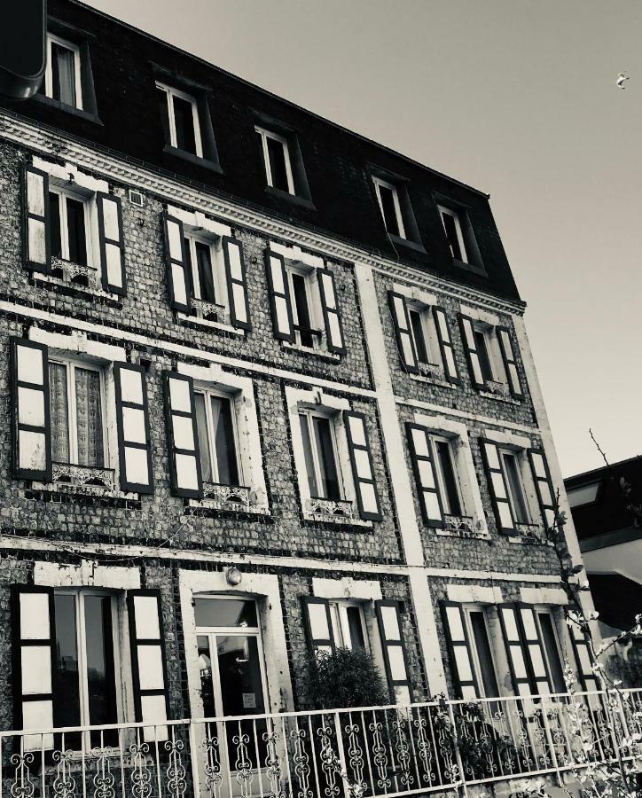 Apartment Le A Pied Et Son Parking Prive *
